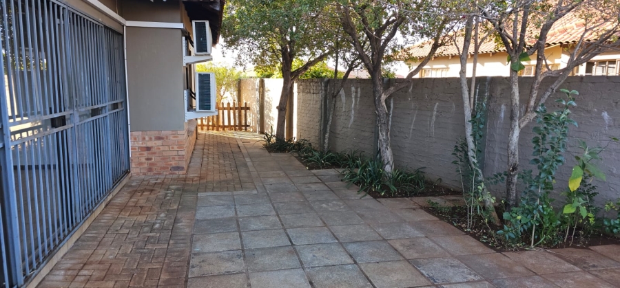 3 Bedroom Property for Sale in Hexrivier Lifestyle Estate North West